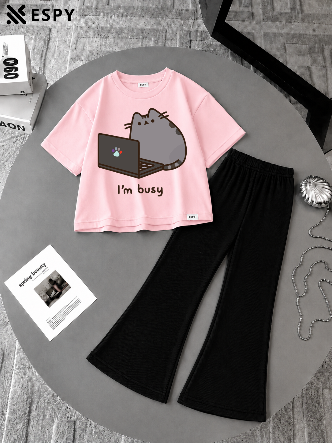 Women’s Trendy Tracksuit Set – Stylish Casual Co-Ord Outfit